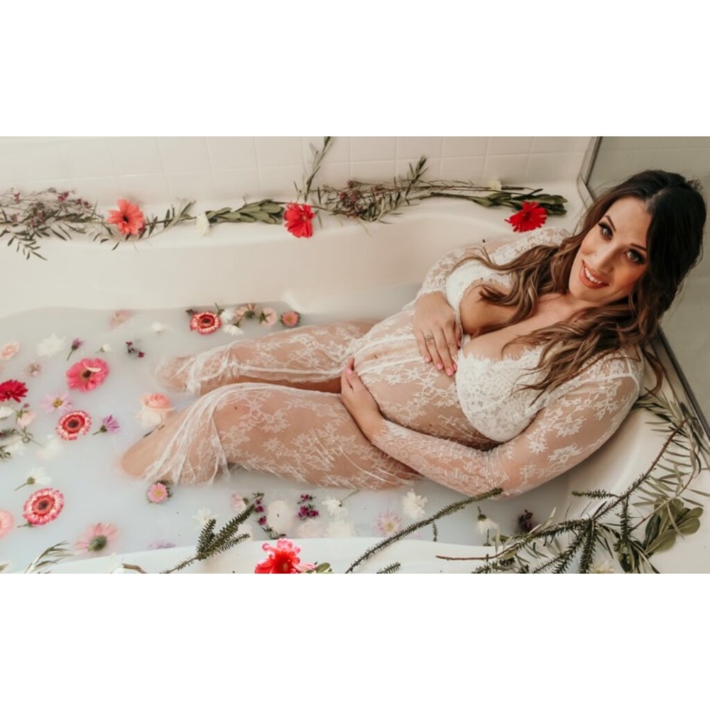 Maternity white lace robe